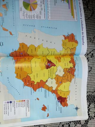 Libro Atlas de geografía editorial Santillana 