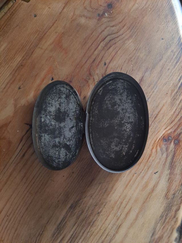 Scatola doppia in metallo/Scatola doppia in metallo antica