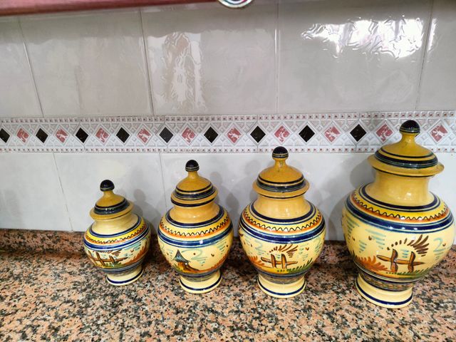 Antiguos jarrones orzas tarros cerámica esmaltada