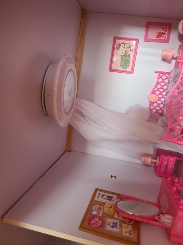 casita muñeca con mobiliario incluido