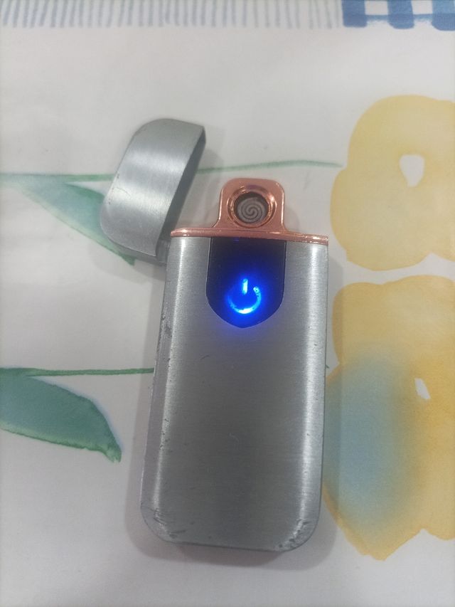 Mechero electrónico