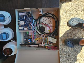 Vendo sistema de alarma. 