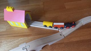 Juego básico tren madera Ikea