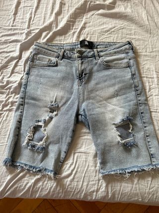 Bermuda vaquera Sinners Attire gris