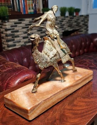 Escultura Edouard Drouot “Mehariste”