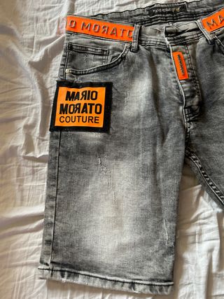 Bermuda vaquera Mario Morato gris y naranja 