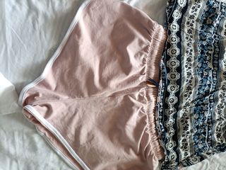 Conjunto de pantalon corto y tops