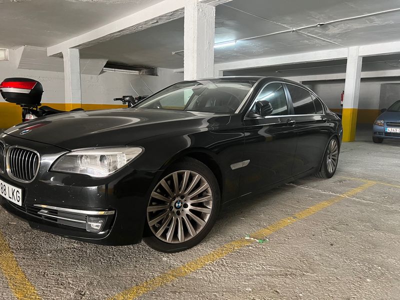 BMW 730Ld Luxury – 286 CV Automático –  2014 - foto 1