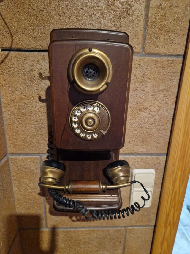 Telefono vintage pared