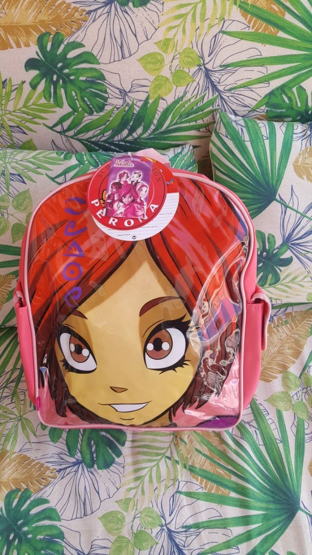 Lote Mochila y estuche de las Witch con etiqueta