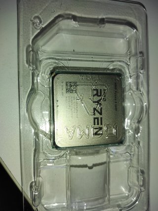 Procesador Ryzen 5 1600 + disipador original