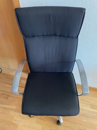 Silla oficina gris oscuro