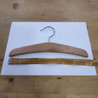 Percha de madera para ropa de niño infantil