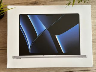 Macbook pro 14" M2 max 64GB ram