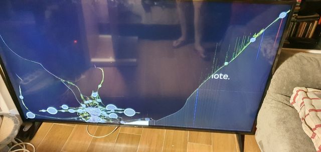 Televisor inteligente LG UQ751 ThinQ 4K Negro  65"