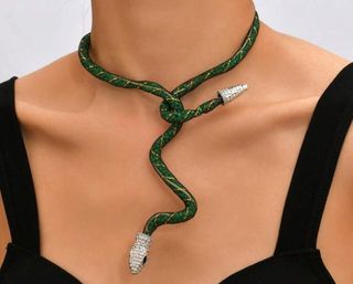 collar pulsera serpiente adaptable.