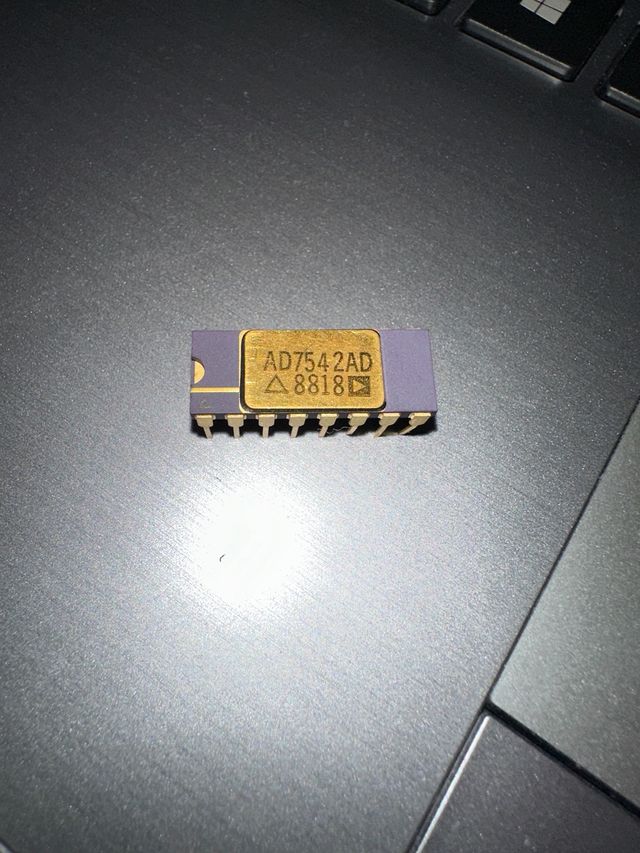 AD7542
