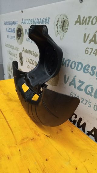 Soporte rueda repuesto portón Toyota Land Cruiser