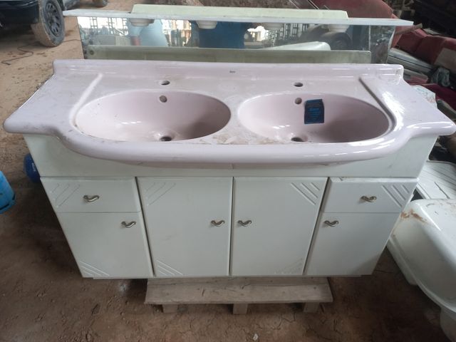 MUEBLE CON ESPEJO ROCA NUEVO