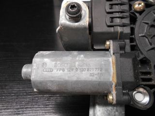130821772	Elevalunas Trasero Derecho	Ford	Mondeo	2