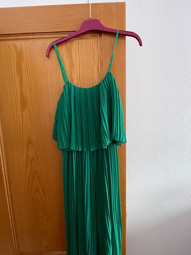 Mono verde talla única hasta 44 6€