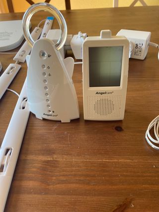 Vigilabebes con sensor de movimiento y donido