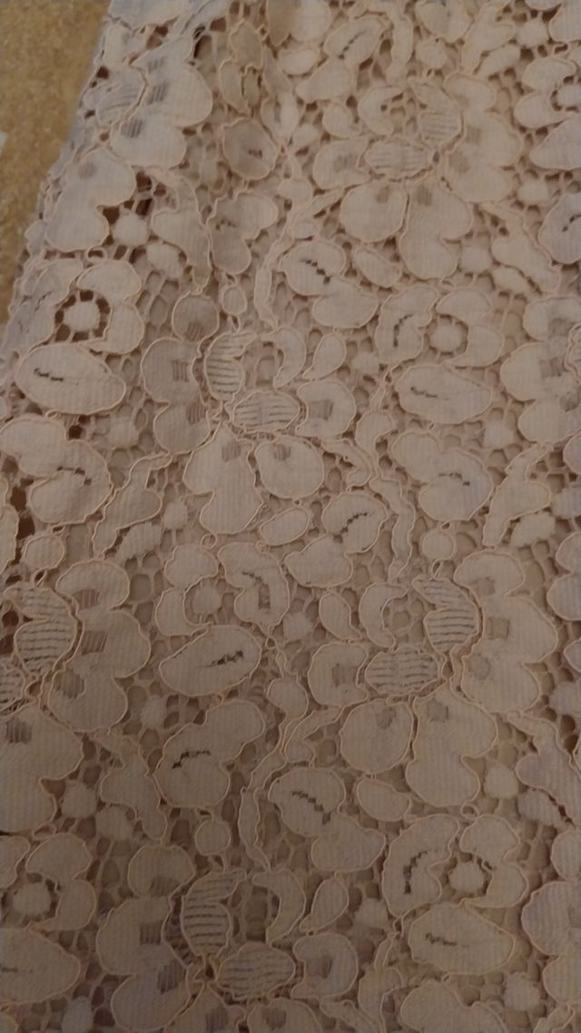 Vestido precioso encaje zara sin estrenar