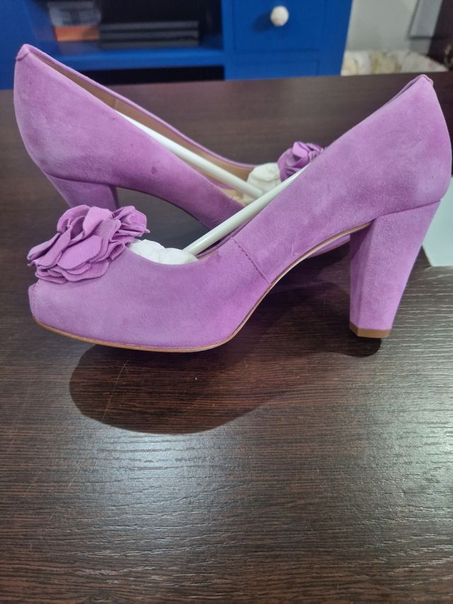 Zapatos de piel N°37. Sin estrenar
