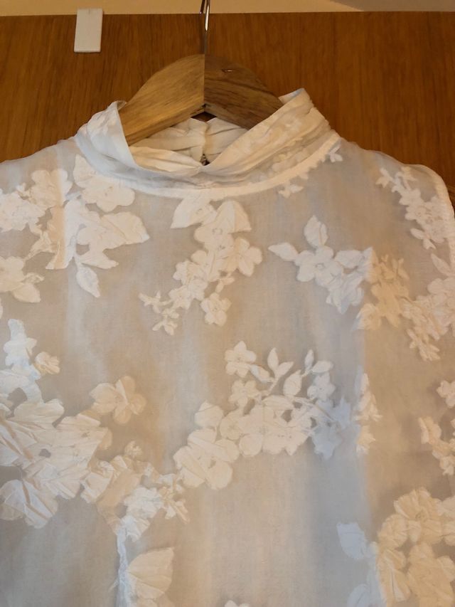 Blusa blanca nueva de Zara