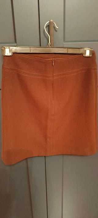 falda marrón chocolate, talla 40