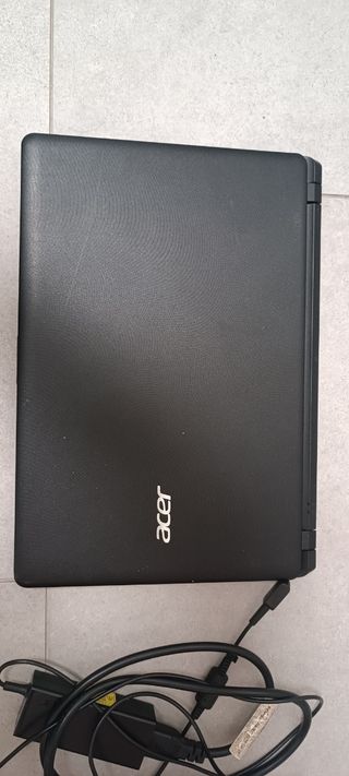 Acer Aspire ES1-311-P4P0
