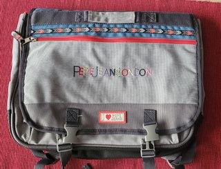 Mochila pepe jeans con zona acolchada