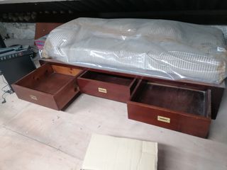 se vende cama de barco