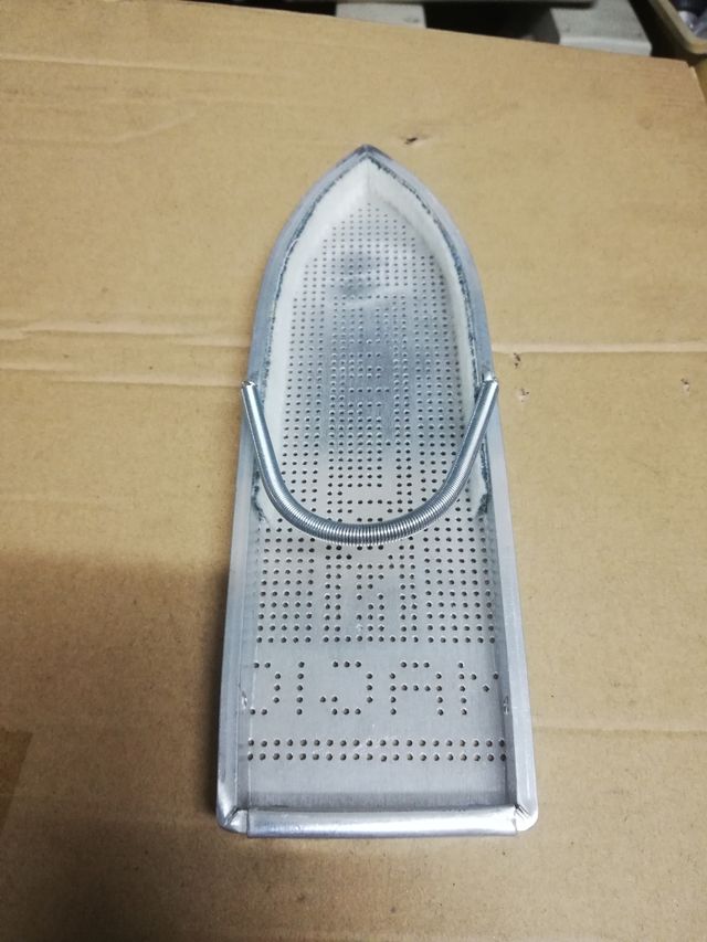 Plancha industrial para la confección