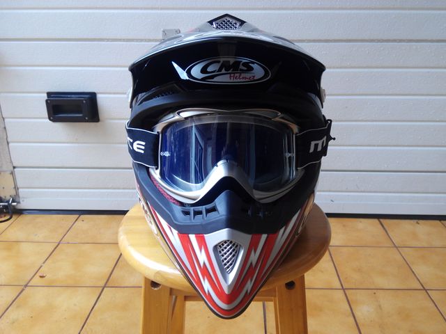 CASCO CMS XR-7 MUTANT ROJO + Gafas MX-FORCE