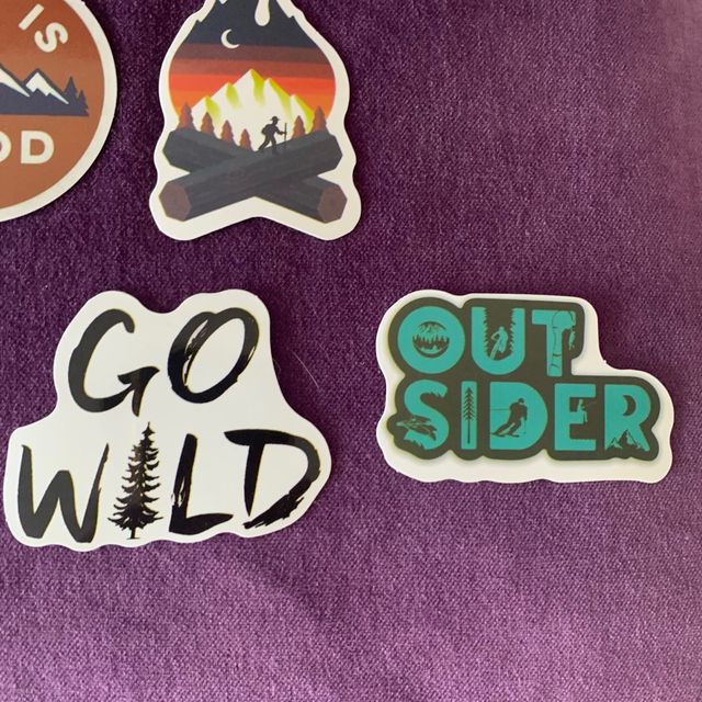 11 adesivi da montagna.