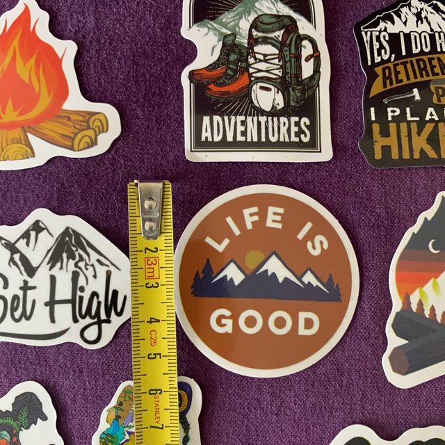11 adesivi da montagna.