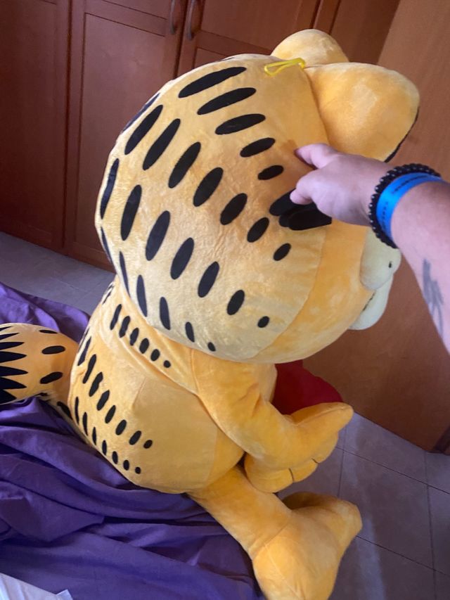 Peluche Garfield gigante nuevo de segunda mano por 20 EUR en Sant