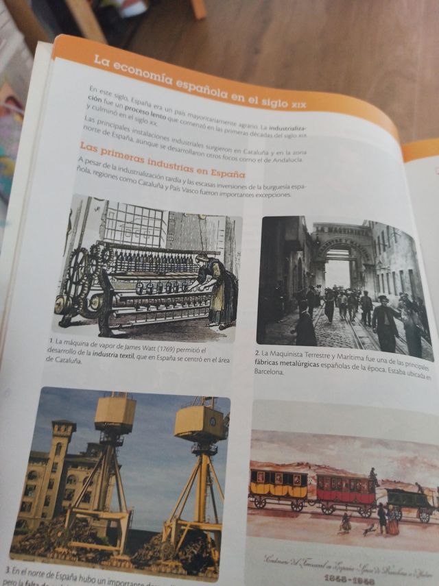 libros 6 sociales primaria más Savia CyL