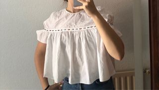 Blusa blanca con brillos de zara