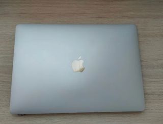 Pantalla de Macbook pro 13 in. para reparaciones