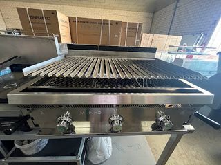 Barbacoa a gas elevable