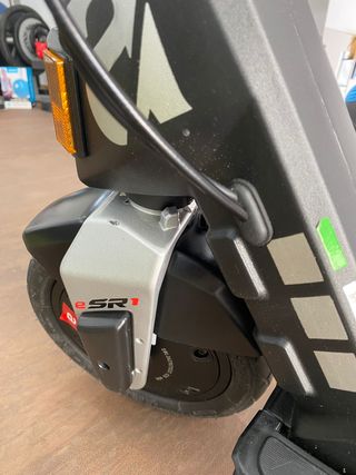 APRILIA ESR1 PATINETE ELÉCTRICO seminuevo 