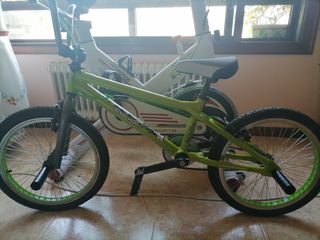 bicicleta BMX