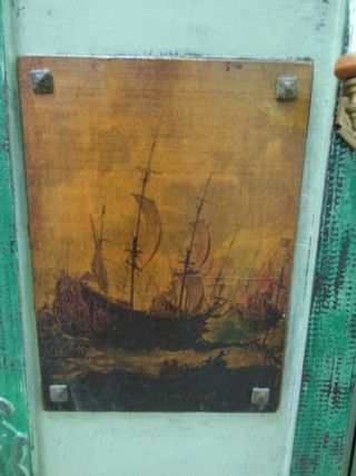 ANTIGUO Y BONITO MUEBLE