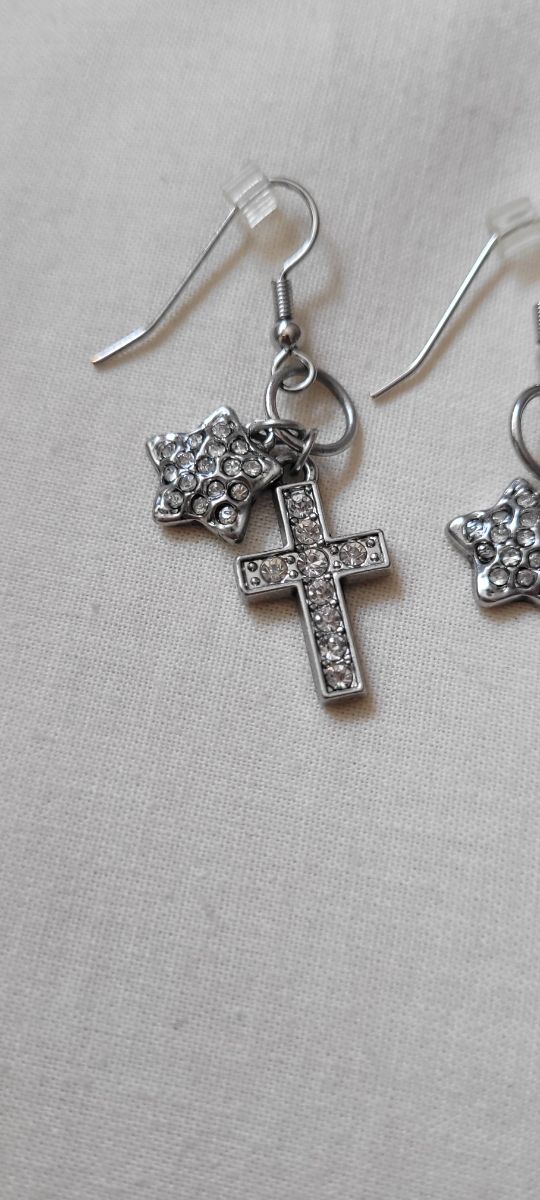 Orecchini a croce con glitter