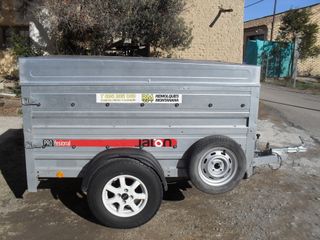 Portes y alquiler de remolques