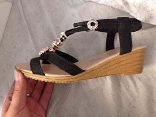 sandalias con cuña talla 38