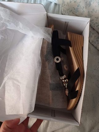 sandalias con cuña talla 38