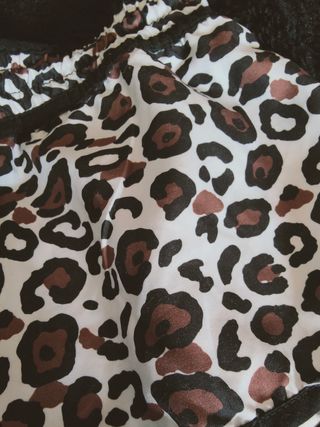 Bermudas chica talla S talla muy pequeño